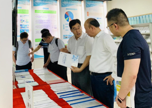 西藏科技厅副厅长刘东金一行访问成都文献情报中心